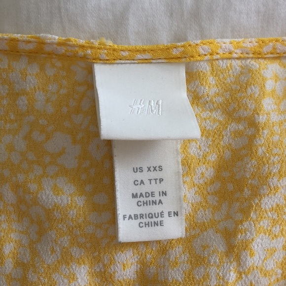 H&M yellow floral button up dress. Size XXS. - Picture 5 of 12
